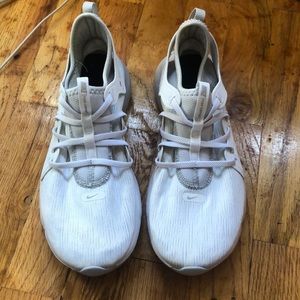 Nike Flex Contact 3 Sneakers